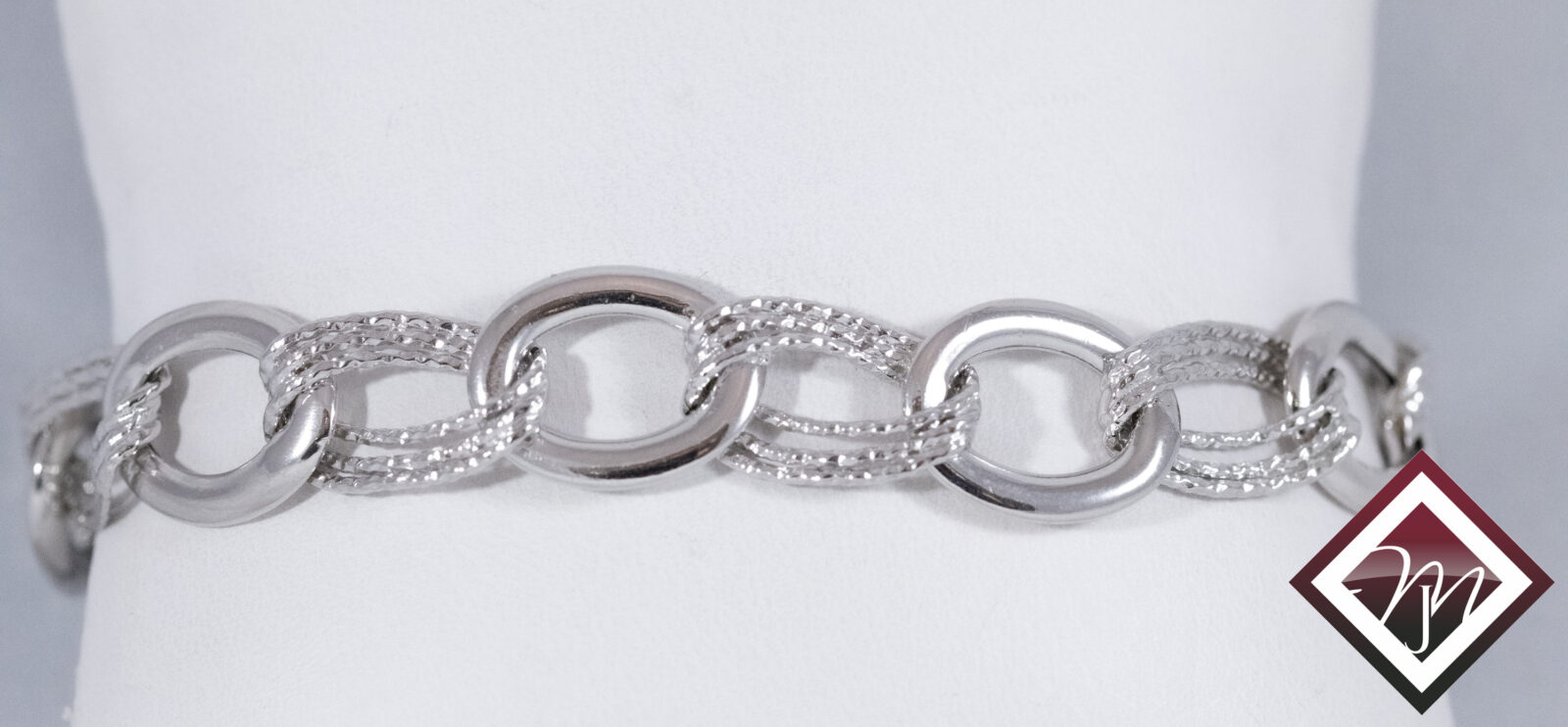 Bracelets Manlius Jewelry & Repair